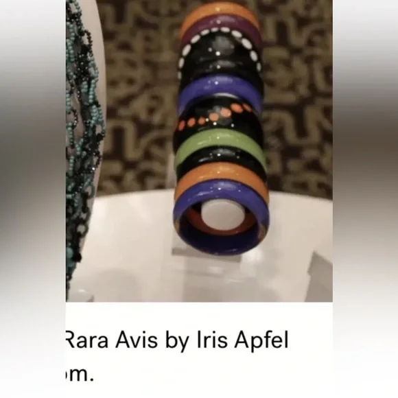 Translucent Orange Bangle Bracelet - Picture 4 of 4